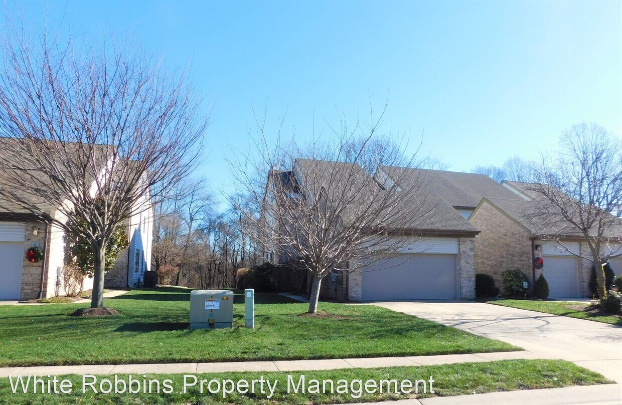 Foto principal - 3 br, 2.5 bath House - 8 Steeplechase Road