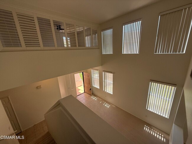 Building Photo - 503 Shadow Ln