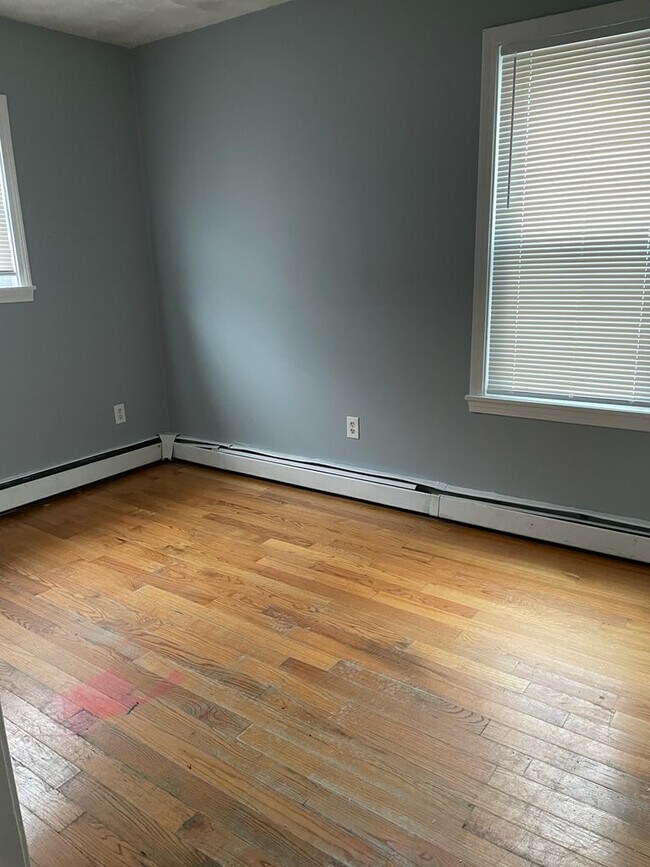 Building Photo - 205 Rathbun St