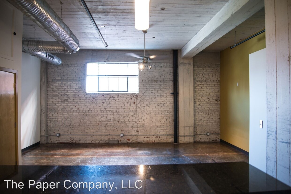 Primary Photo - 203 Hull St