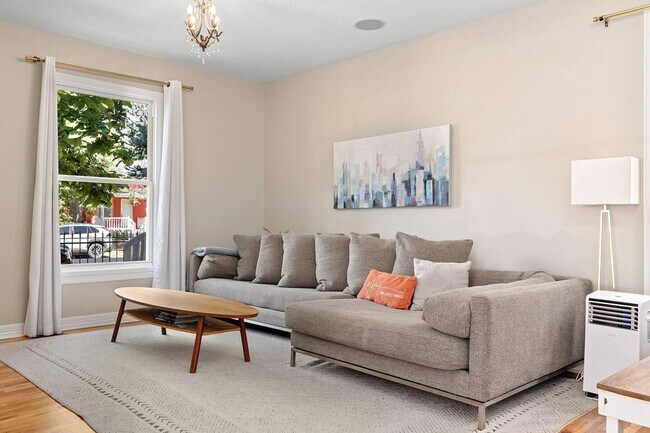 Foto del edificio - 3446 N Marion St