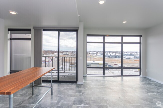 2BR, 1.5BA - Echo at The Lights