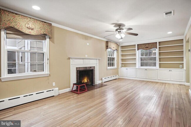 Building Photo - 5722 Arlington Blvd