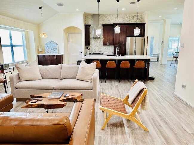 Building Photo - 1711 Kessler Park Ct