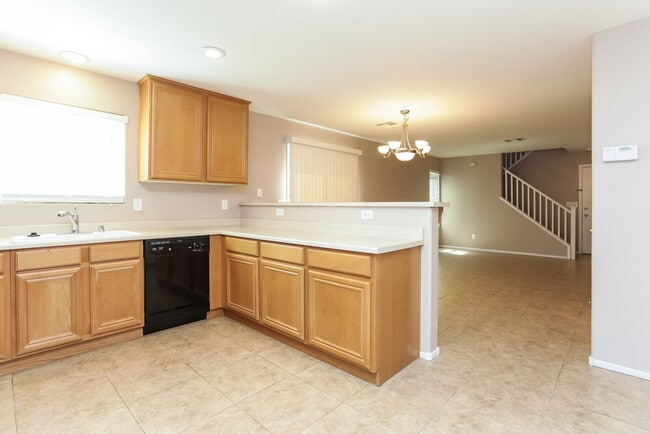 Building Photo - 3342 Villa Fiori Ave