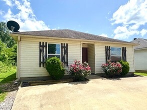 Building Photo - 80 Gabriel Way