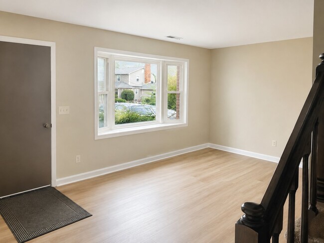 Building Photo - 207 Wakefield Pl