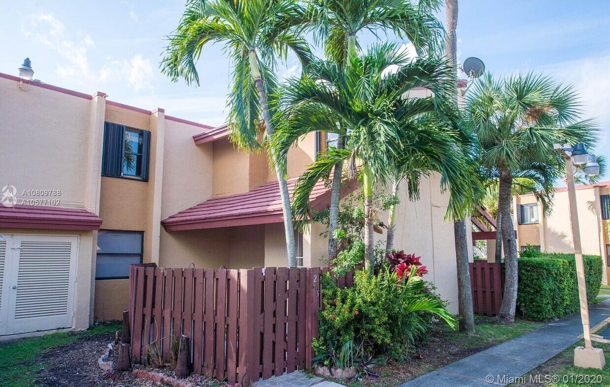 211 W Park Dr 1205 Miami Fl 33172 Apartment for Rent in Miami, FL