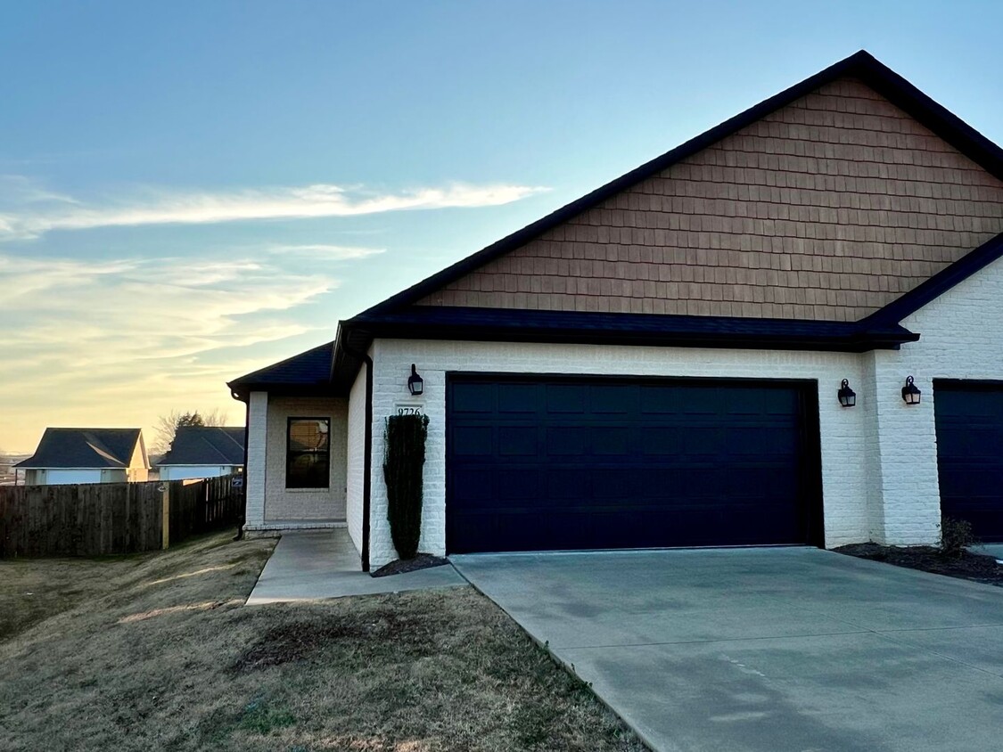 Primary Photo - Beautiful Duplex in Chaffee Crossing! **As...