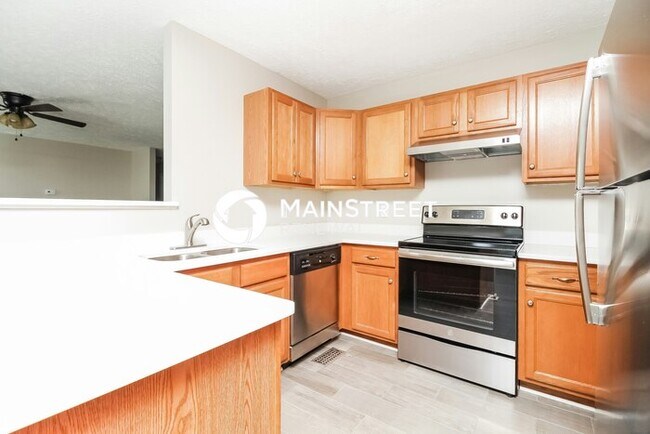 Building Photo - 4 Bedroom Pet-Friendly Home in Murfreesboro, TN with Main Street Renewal