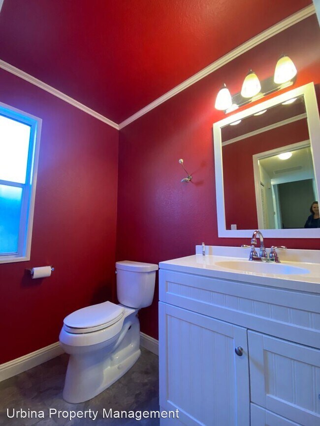 Building Photo - 3 br, 2.5 bath House - 449 Enterprise Drive