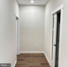 Building Photo - 2317 Callow Ave