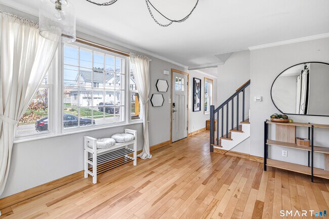 Foto del edificio - 855 Riverside Dr