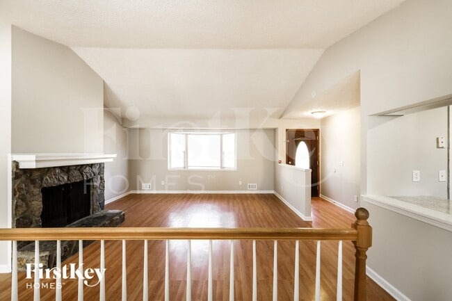 Foto del edificio - 334 Spring Ridge Dr