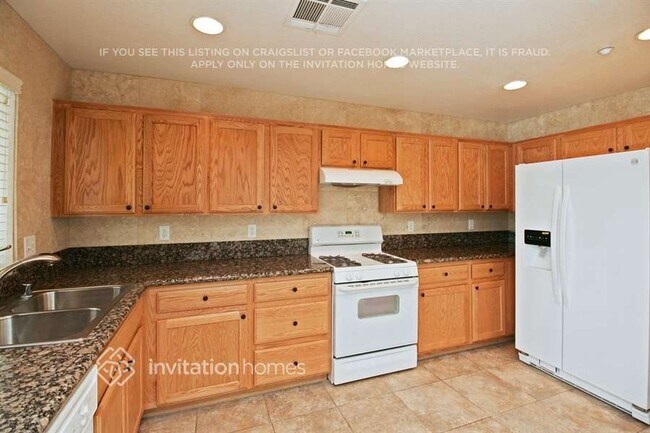 Foto del edificio - 4790 Pencarrow Ct