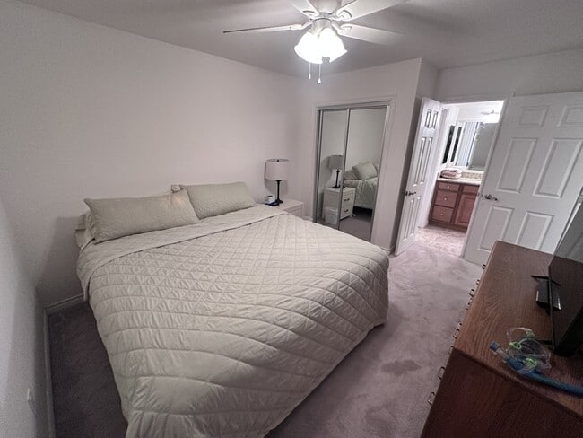 Building Photo - 441 Moser Ave