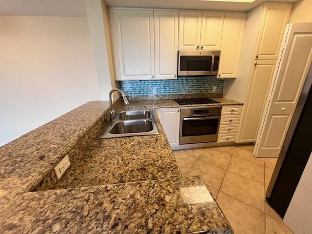 Foto del edificio - 1660 Renaissance Commons Blvd