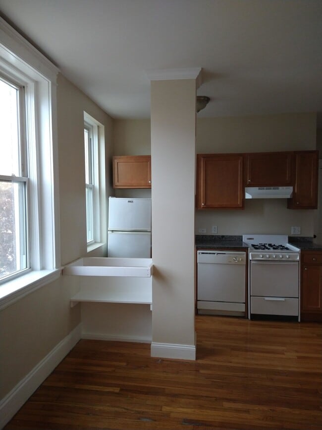 Building Photo - 1193 Commonwealth Ave