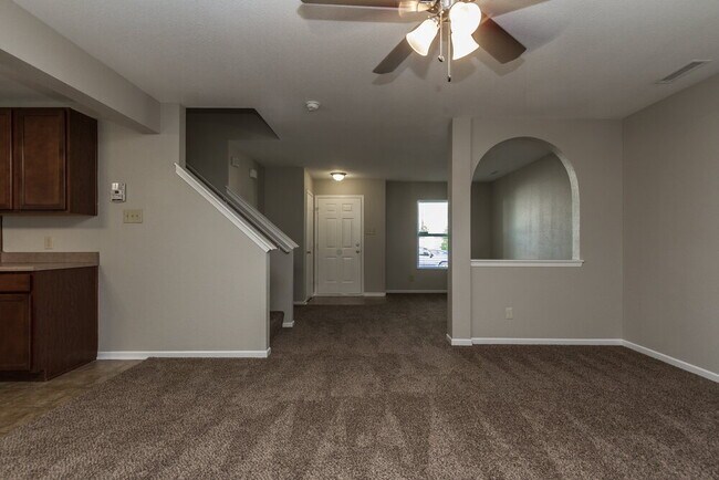 Foto del edificio - 8038 Retreat Ln