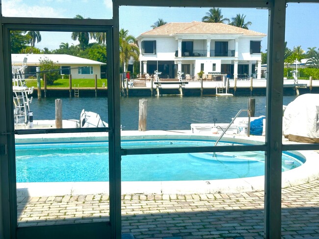 Foto del edificio - 2735 NE 28th Ct
