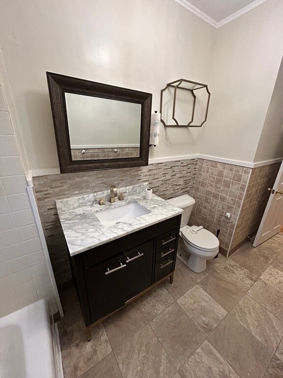 Building Photo - 74 Weston St