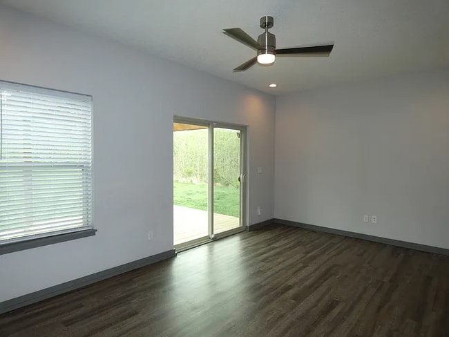 Building Photo - 7615 N Mercier Ct