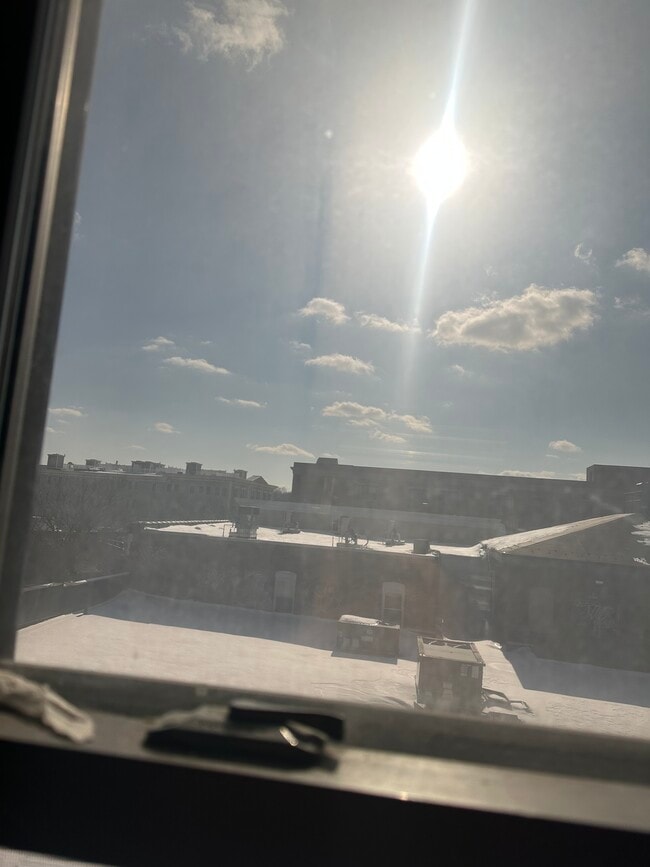 Foto del edificio - 375 Main St