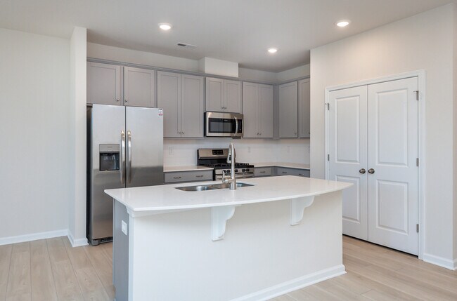 Building Photo - 37 Gaskins Trl