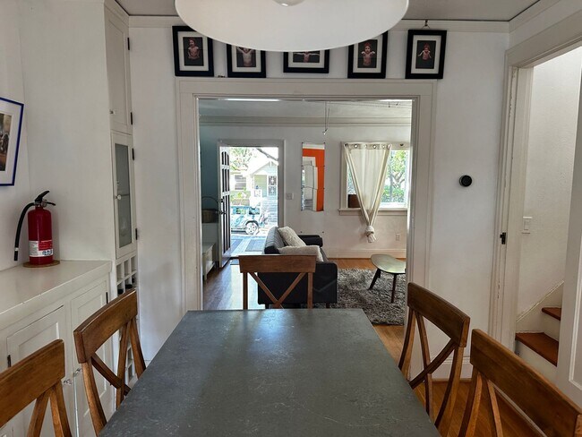 Building Photo - WestMoreland Gem! Portland Original, Huge ...