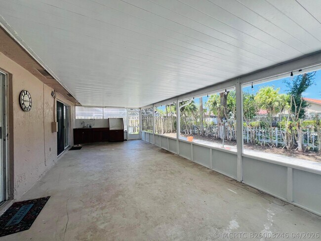 Foto del edificio - 12623 SW 8th Ct