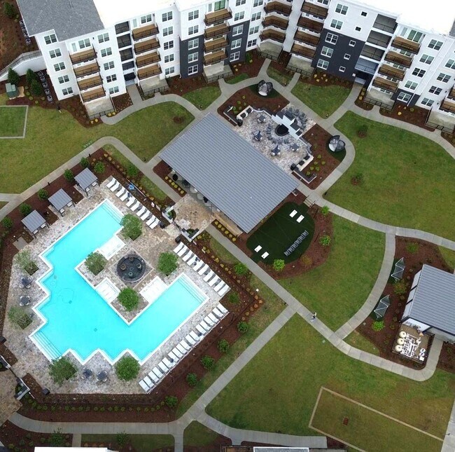 Foto del edificio - The Collier Sugar Hill Luxury Apartments