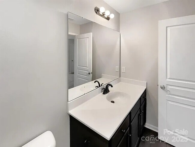 Foto del edificio - 13811 Waverton Ln