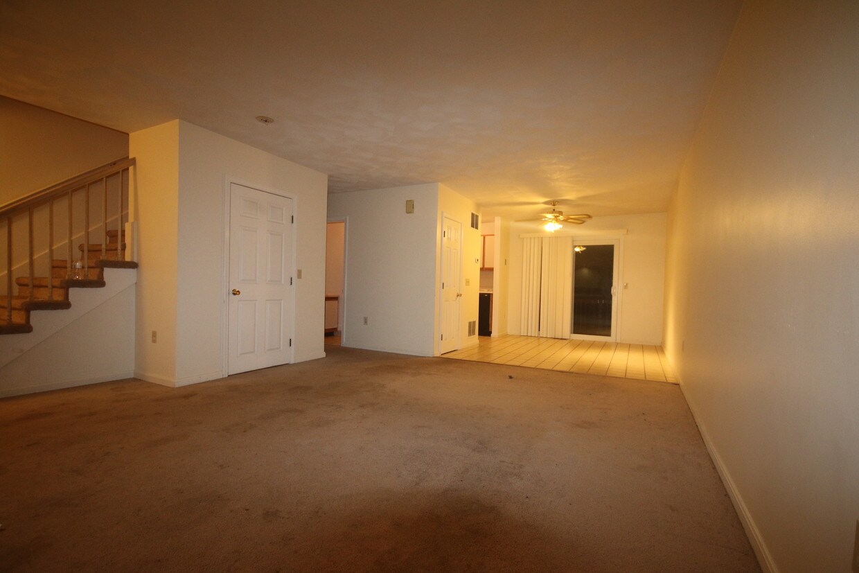 2 Magnum Ct, Smithfield, RI 02917 Townhome Rentals in Smithfield RI