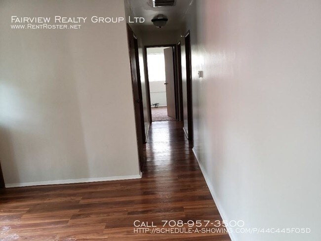 Foto del edificio - 3 bedroom in Sauk Village IL 60411