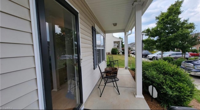 Building Photo - 33 Arbor Hl Pl