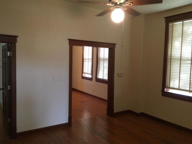 Foto del edificio - 2515 Western Ave