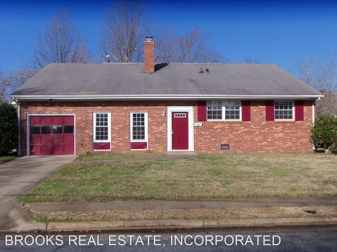 Primary Photo - 4 br, 2 bath House - 39 Diggs Dr