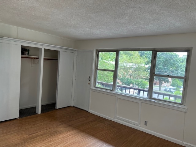 Building Photo - 369 Mayflower Ave