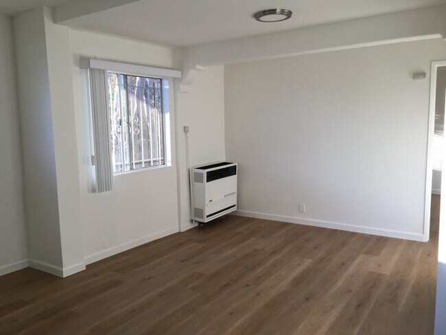 Living Room - 214 S Avenue 50