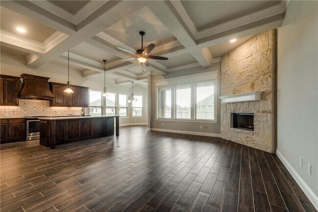 Foto del edificio - 3101 White Horse Ct