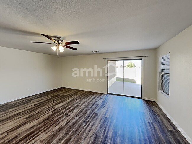 Foto del edificio - 11264 E Quartet Ave