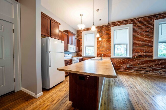 Foto del edificio - 1422 Lyon St