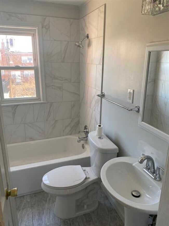 Foto del edificio - Two Bedroom Home