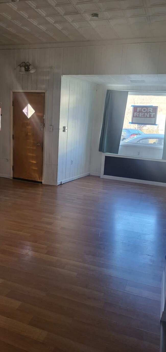 Foto del edificio - 212 W Ridge St.