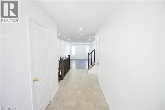 Building Photo - 135 Sims Estate Dr