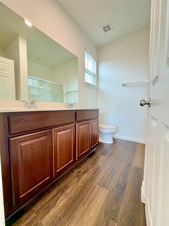 Building Photo - 10647 Cashew Run Ln