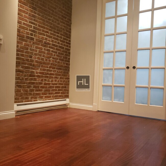 Foto del edificio - W 103RD ST.