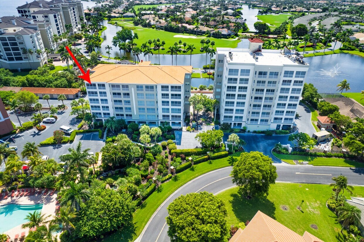 Foto principal - 3 bedroom 2.5 bathroom furnished condo