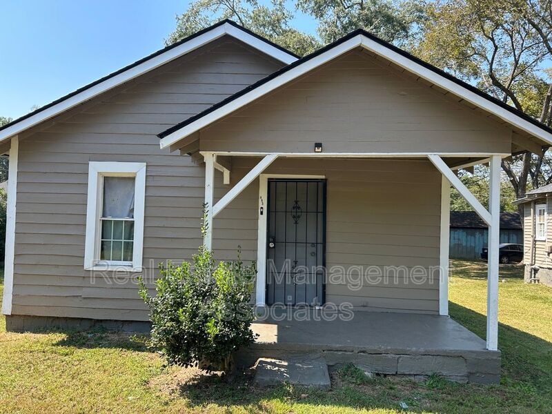 Foto principal - 493 New Ln St