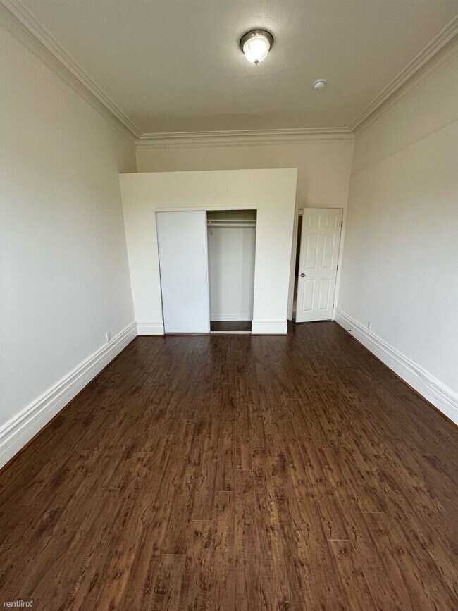 Building Photo - 4 br, 2 bath Duplex - 2519 Martin Luther K...